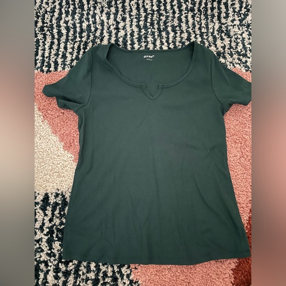 Old Navy Tops - Old Navy T Shirt